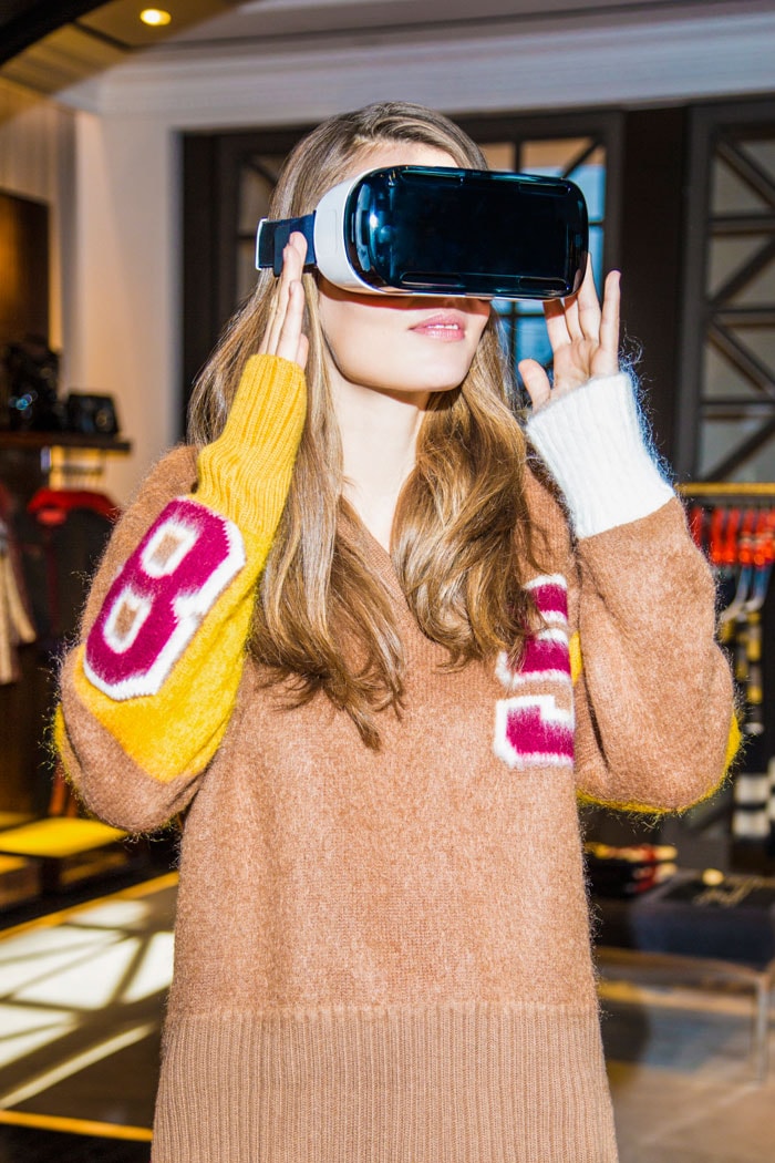 Tommy Hilfiger puts Virtual Reality front row in-store Tommy Hilfiger puts Virtual Reality front row in-store