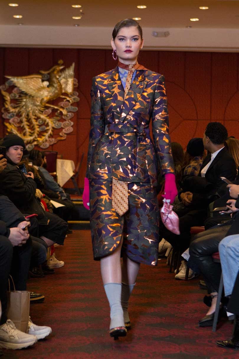 Snow Xue Gao finds inspiration from Chinatown for fall/winter 2018 Snow Xue Gao finds inspiration from Chinatown for fall/winter 2018