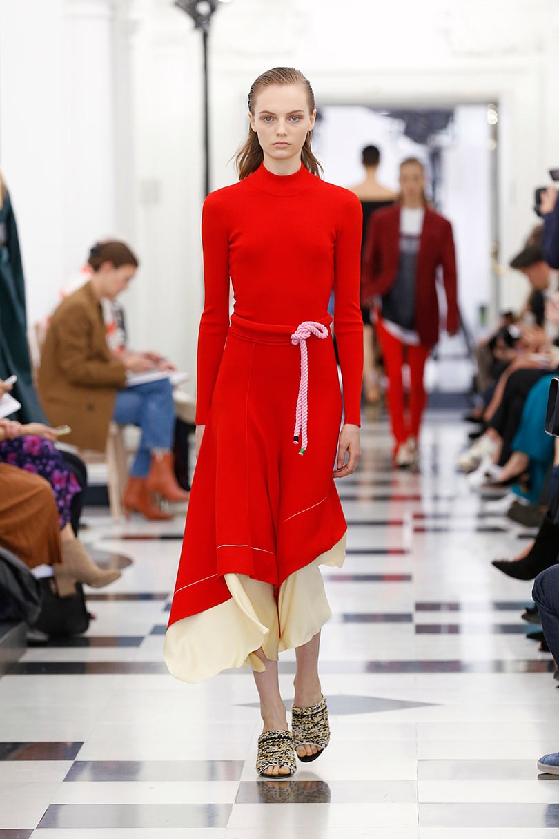 Victoria Beckham celebrates first decade at LFW Victoria Beckham celebrates first decade at LFW