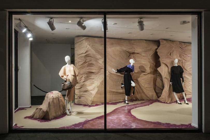 Window displays done right: 7 expert tips to get shoppers to come in Window displays done right: 7 expert tips to get shoppers to come in