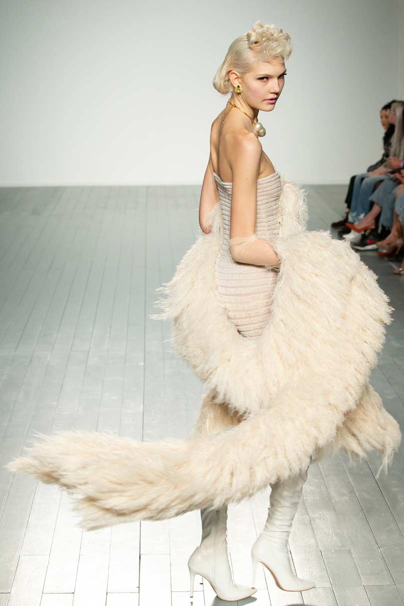 LFW: Mark Fast brings back Old Hollywood glamour LFW: Mark Fast brings back Old Hollywood glamour