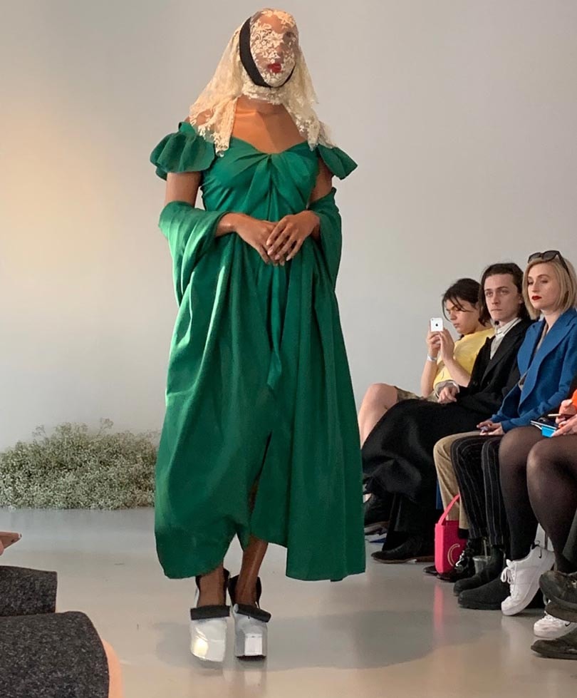 Gogo Graham’s AW19 femme fatale is softly powerful Gogo Graham’s AW19 femme fatale is softly powerful
