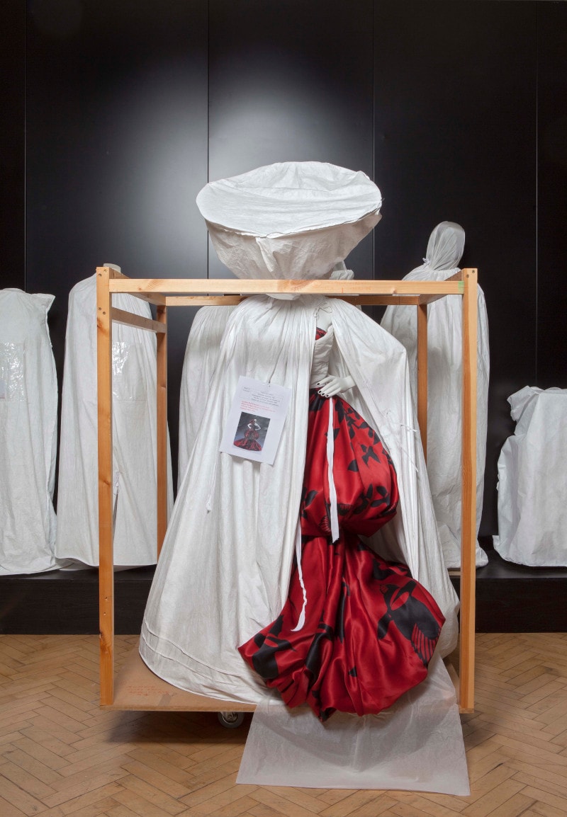 V&A to stage largest Tim Walker exhibition V&A to stage largest Tim Walker exhibition