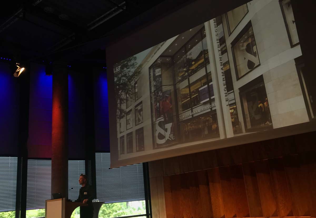 Brick and mortar stores still hold weight: Three inspirations Brick and mortar stores still hold weight: Three inspirations