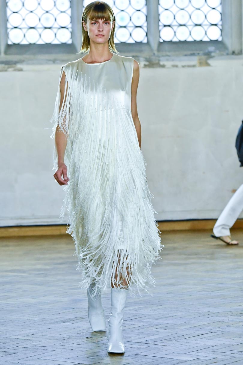 Dresses flow for Beckham, billow for Goddard: London fashion trends Dresses flow for Beckham, billow for Goddard: London fashion trends