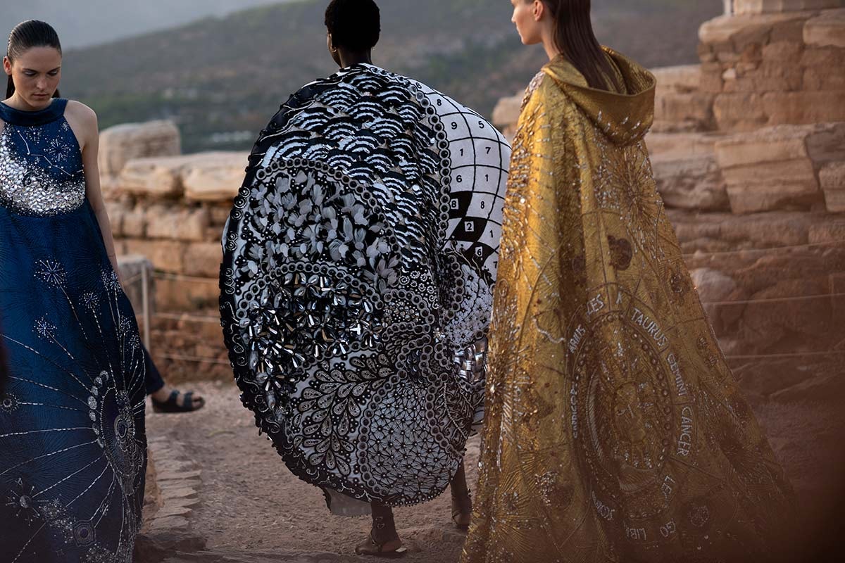 Mary Katrantzou SS20 show at Greece's Temple of Poseidon Mary Katrantzou SS20 show at Greece's Temple of Poseidon