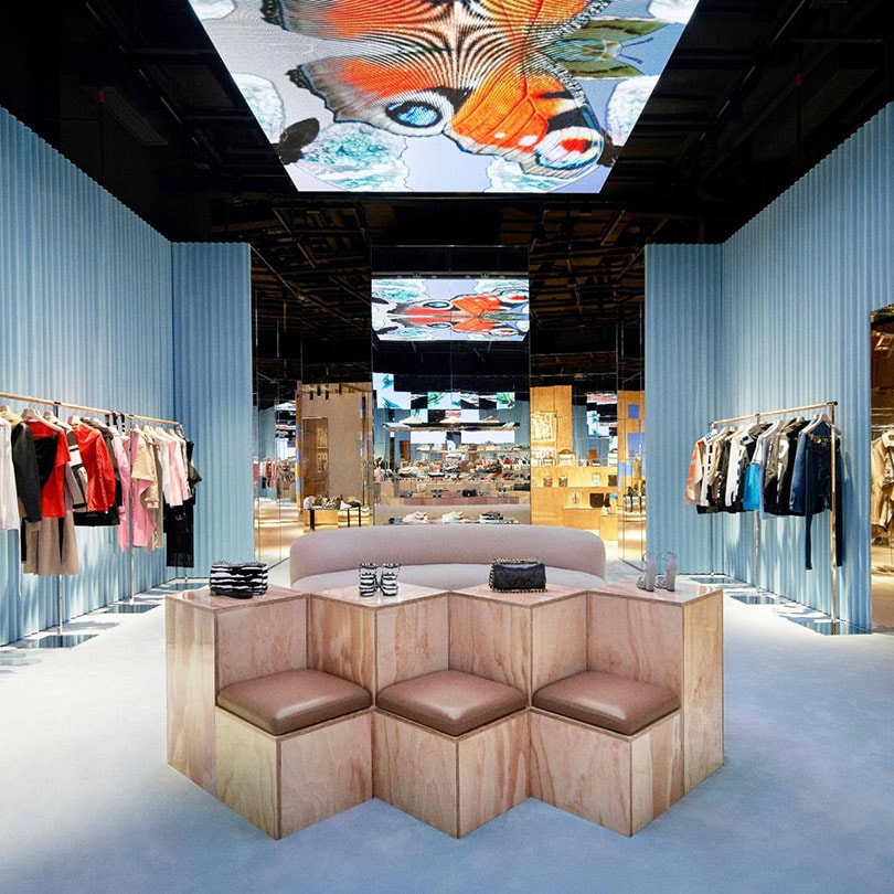 Burberry blends physical and digital with first social retail store in China Burberry blends physical and digital with first social retail store in China