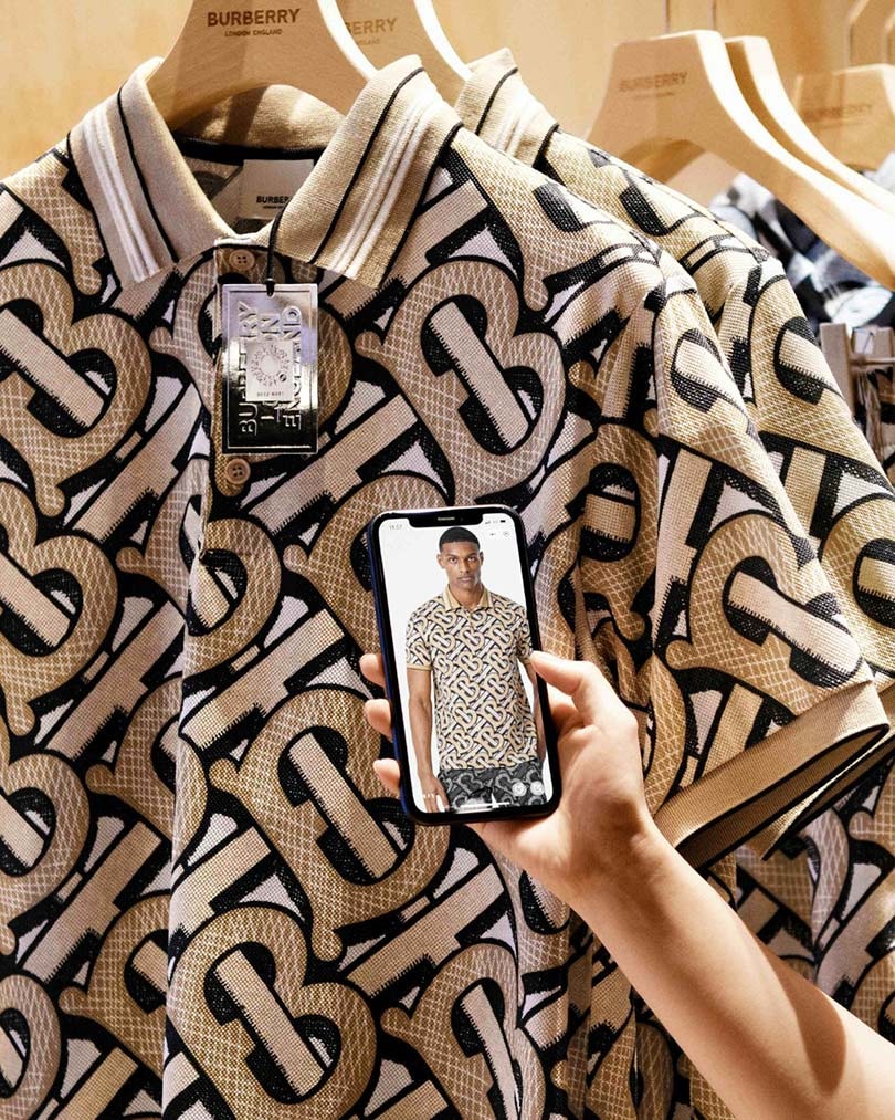 Burberry blends physical and digital with first social retail store in China Burberry blends physical and digital with first social retail store in China